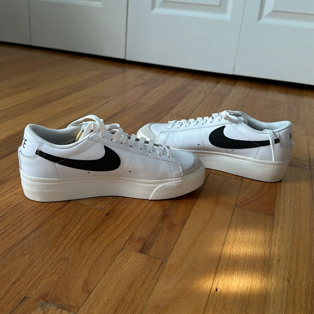 Nike Platform Blazer Size 8